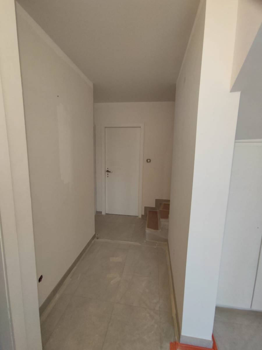 Mise en peinture d'un corridor à Fegersheim près de Strasbourg