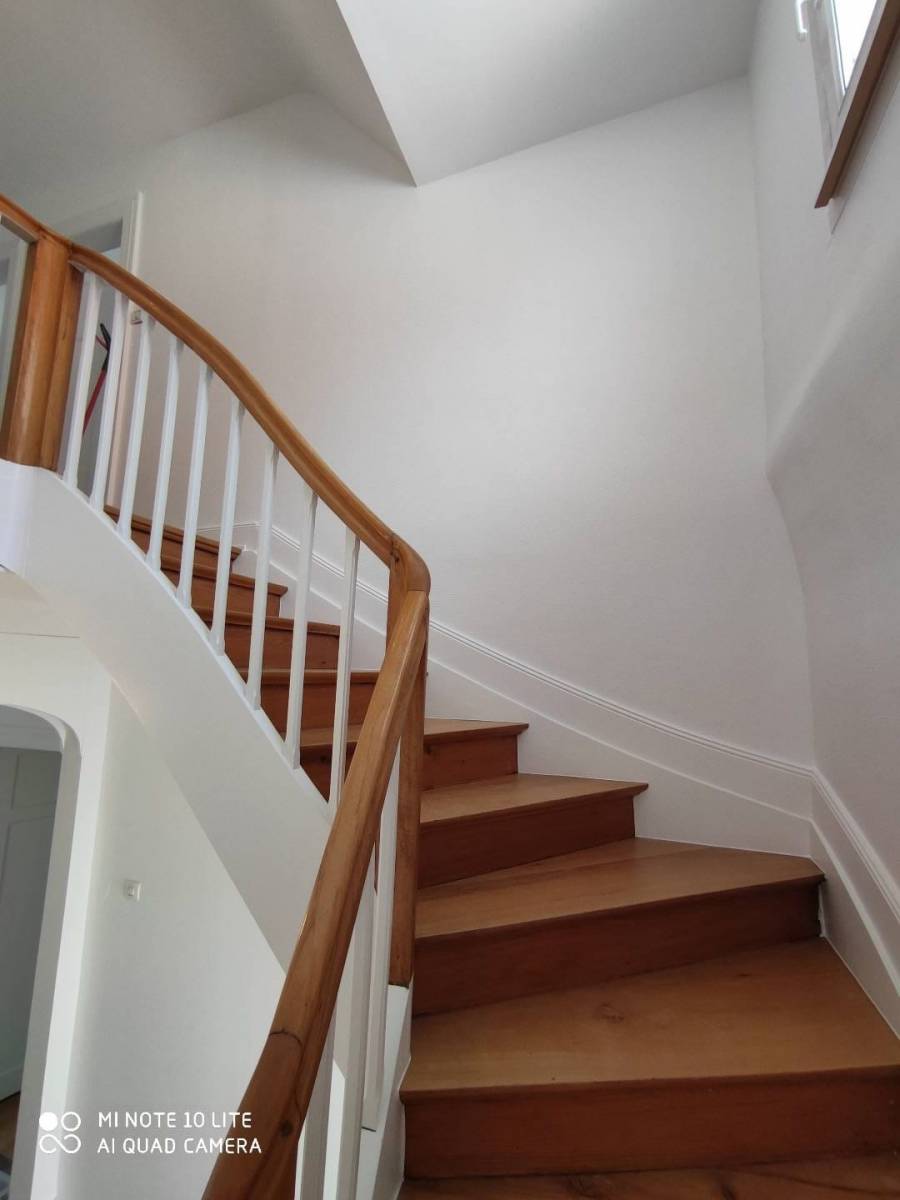 Devis gratuit pour peindre escaliers et mains courantes à Brumath